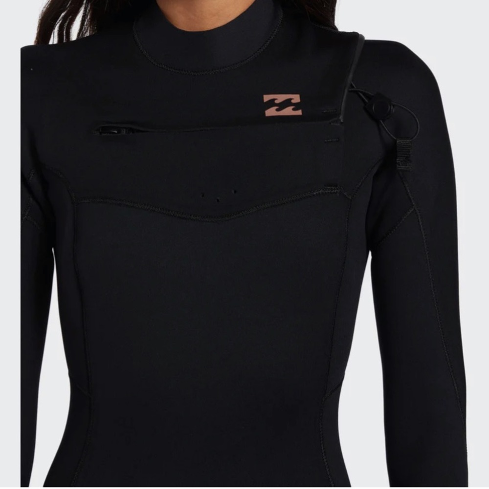 Billabong women’s 4/3mm Foil GBS Chest Zip Wetsuit size L black